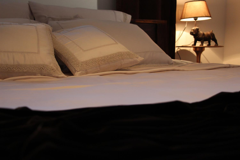 Bedroom 2, Desert Gat