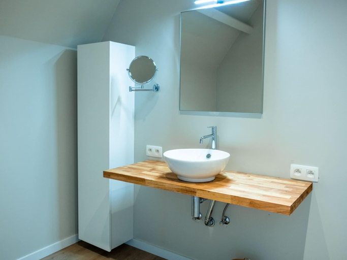 Bathroom 3, Holiday Home in Moorslede With Pool and Jacuzzi, West-Vlaanderen