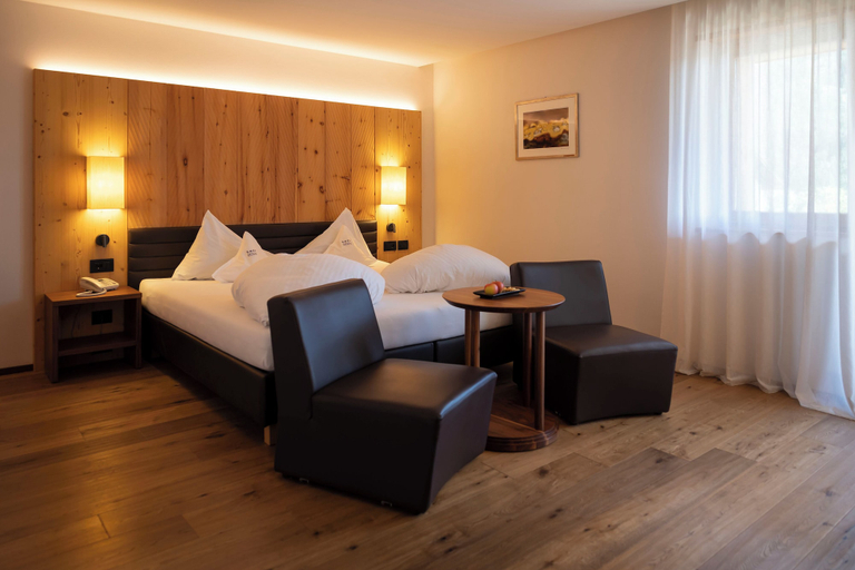 Bedroom 3, Artnatur Dolomites, Bolzano