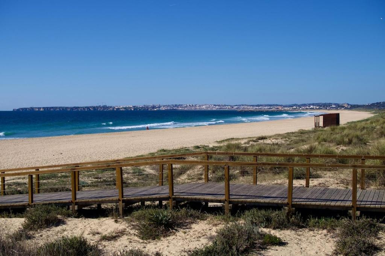 Beach 2, Apartment Palmira, 2 Bedrooms, Alvor. Fabulous views!, Portimão