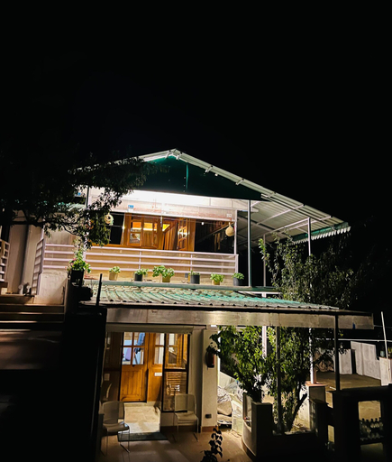 Exterior & Views 3, Snooze Cottage, Nainital