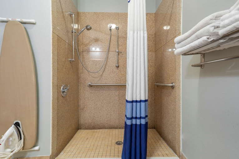 Bathroom 3, Best Western Wakulla Inn & Suites, Wakulla