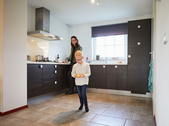 Private kitchen, Comfortable Child-friendly Villa, in Limburg, Roggel en Neer