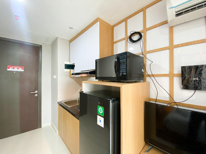 Others 2, Nice Studio Apartment at Pollux Chadstone By Travelio, Cikarang