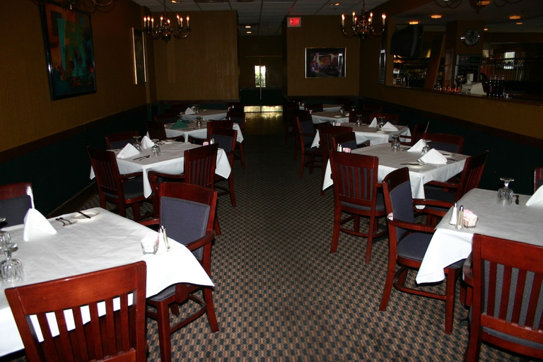 Food & Drinks 4, Maron Hotel And Suites, Fairfield
