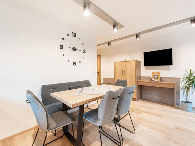 Others 3, Apartment in Umhausen With Garden and Barbecue, Imst