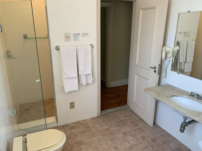 Bathroom 4, Hotel Escola Bela Vista, Volta Redonda