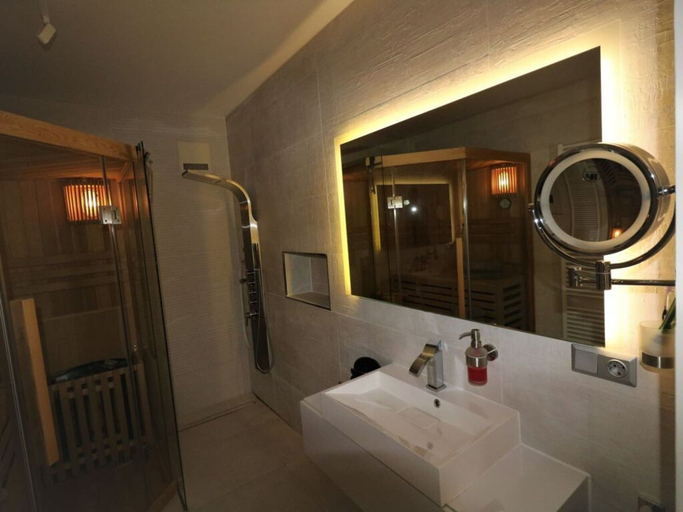 Bathroom 5, Holiday Apartment Summer Breeze, Ammerland