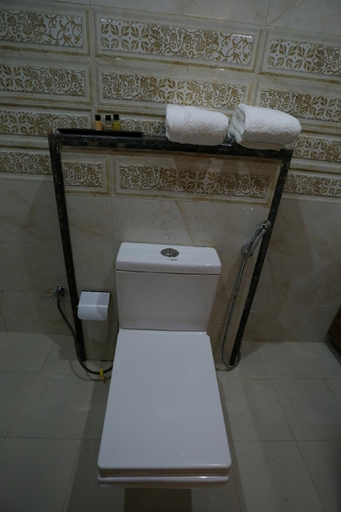 Bathroom 3, Ghai Residency, Dehradun