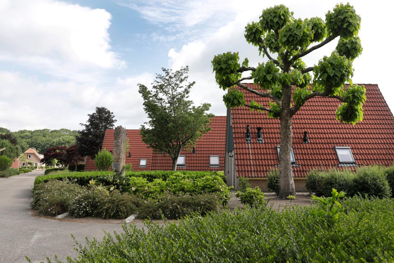 Others 3, Vakantie bij Meeussen - Molendal, Mook en Middelaar