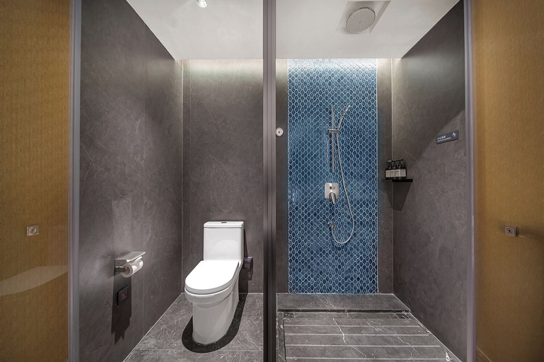 Bathroom 4, Howard Johnson Royal Hotel Shenzhen, Shenzhen