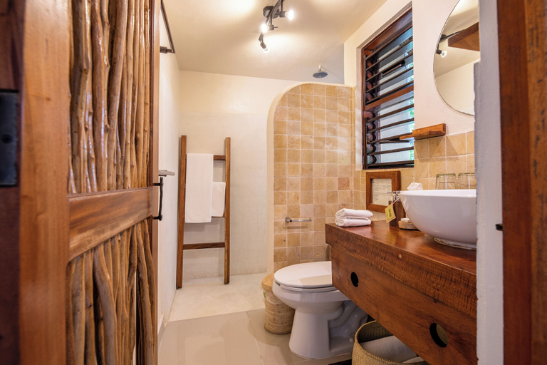 Bathroom 4, Mezzanine by La Zebra, an SLH Hotel, Cozumel