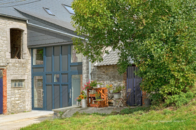 Gite familial ferme des aujes falaen, Namur