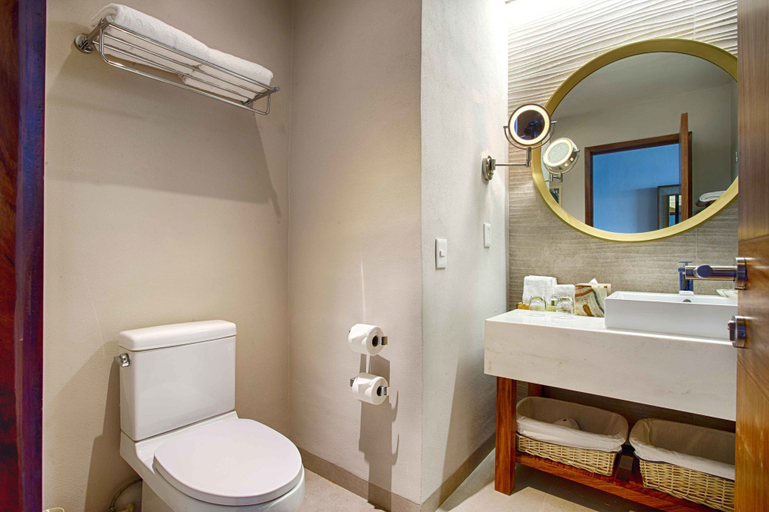 Bathroom 5, Armony Resort All-Inclusive MGallery Collection, Compostela