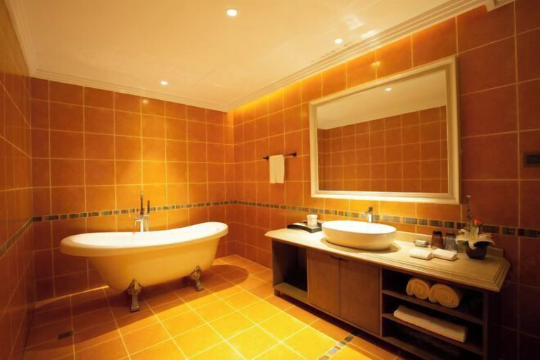 Bathroom 4, Sunny Hotel, Taizhou