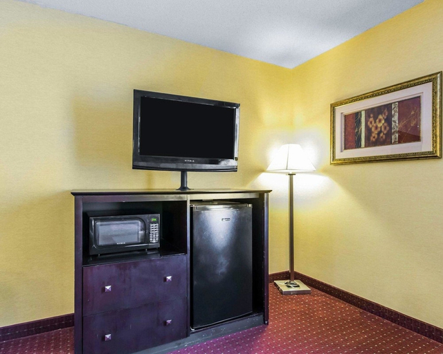 Others 5, Quality Inn Dry Ridge, Grant