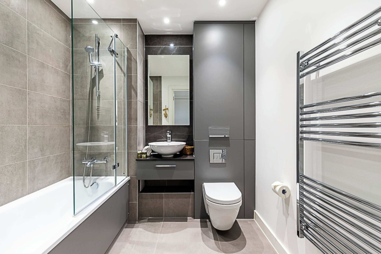 Bathroom 3, Well-connected, Cosy and Bright Modern Flat, London