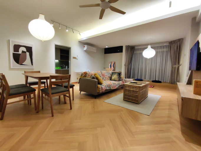 Dining Room 8