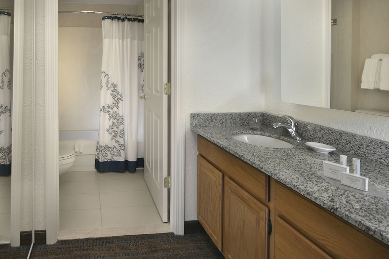 Bathroom 4, Residence Inn Marriott Danbury, Fairfield