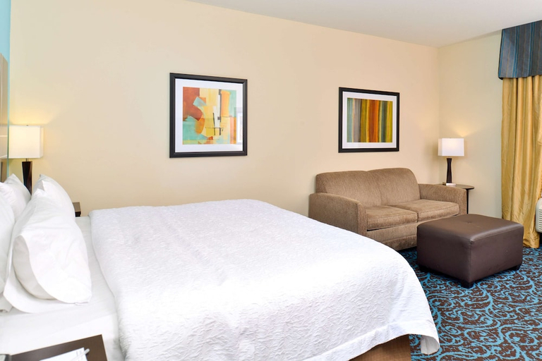 Bedroom 2, Hampton Inn by Hilton Dayton South, Montgomery