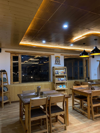 Food & Drinks, Rangjon Resort, Leh