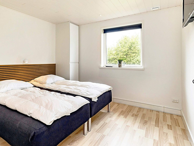 Bedroom 2, 8 Person Holiday Home in Vaeggerlose, Guldborgsund