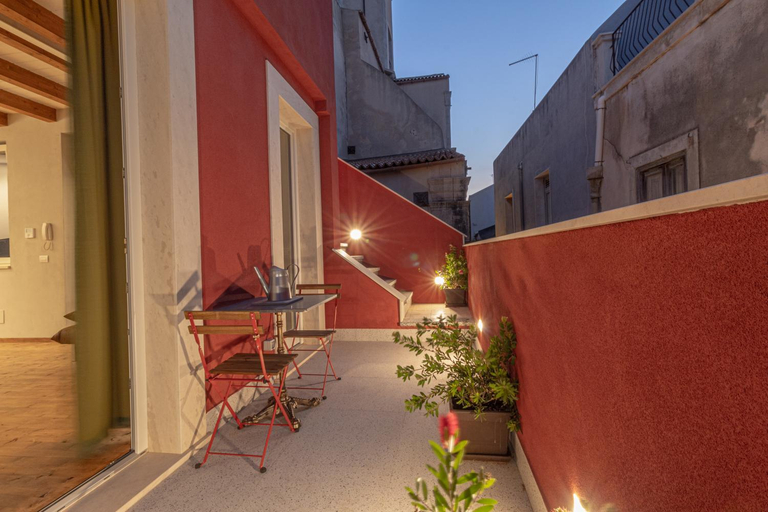 Others 5, Maison Rouge Ortigia, Syracuse