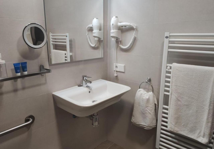 Bathroom, CASA SARTZALETA-Navarra-Espana, Navarra
