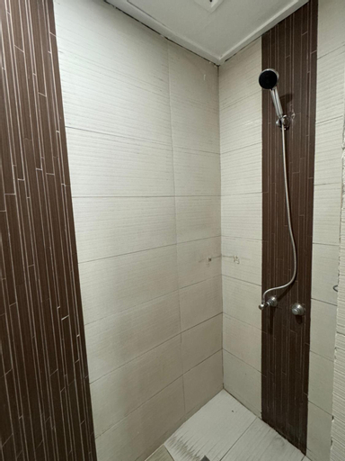 Bathroom 4