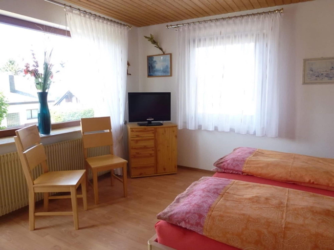Bedroom 2, Apartment in Neukirch With Terrace, Schwarzwald-Baar-Kreis