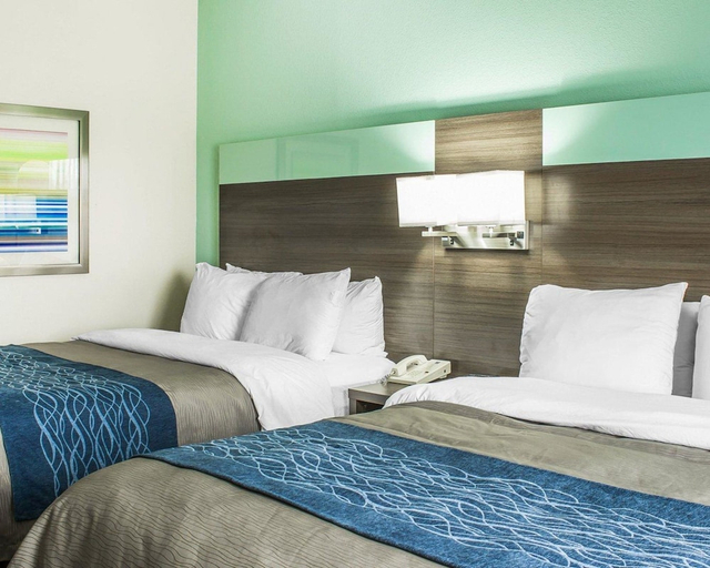Bedroom 2, Comfort Inn Dunn, Harnett