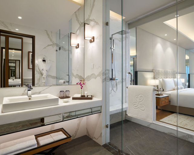Bathroom 4, The Leela Bhartiya City Bengaluru, Bangalore