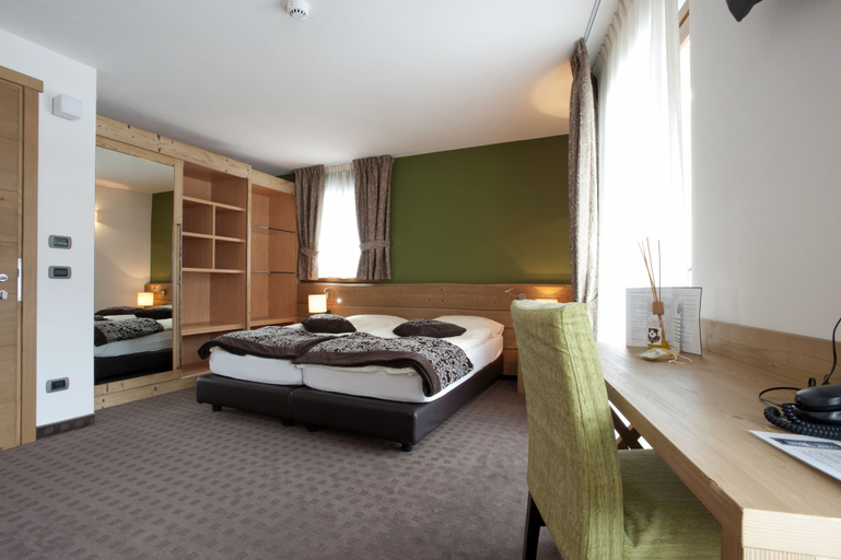 Bedroom 2, Vedig, Sondrio