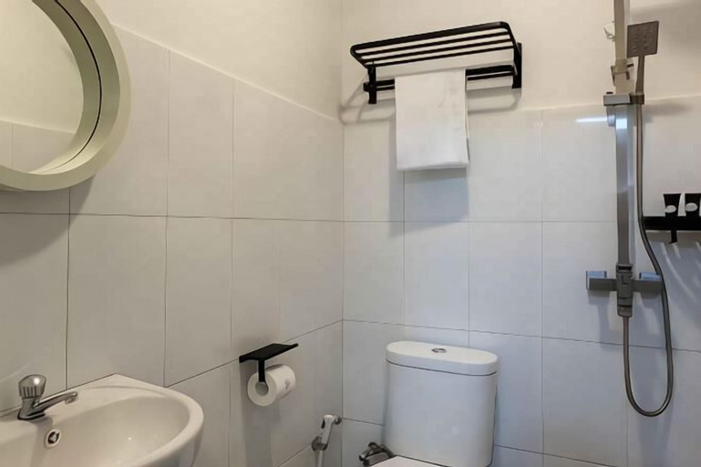 Bathroom 21