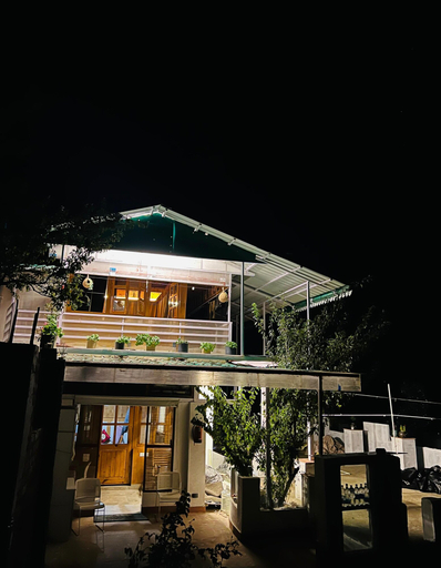 Food & Drinks, Snooze Cottage, Nainital