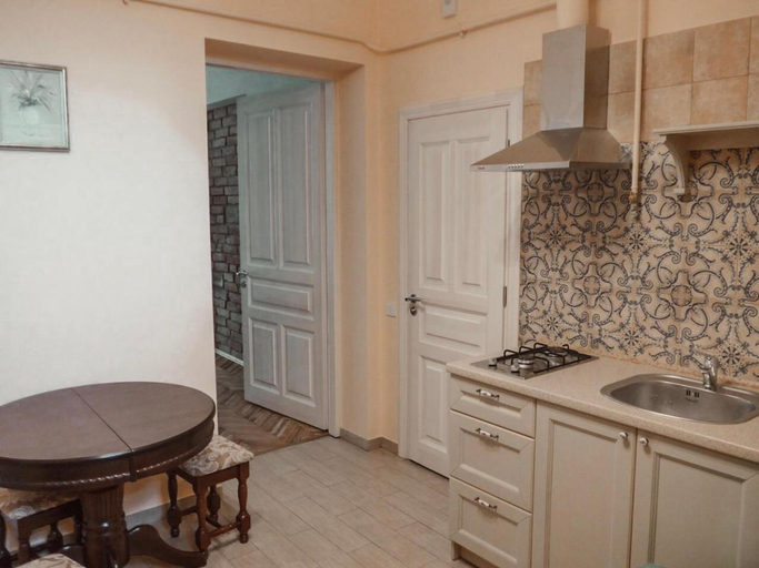 4, Kurnakh Apartment, L'vivs'ka
