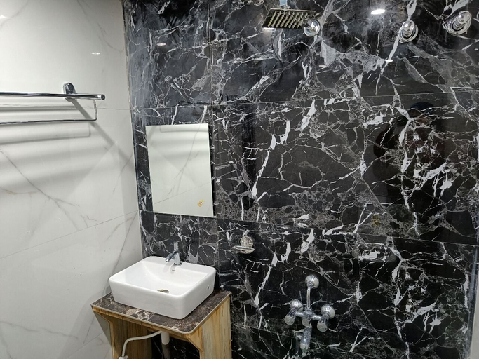Bathroom 2, Allure De Baranti, Puruliya