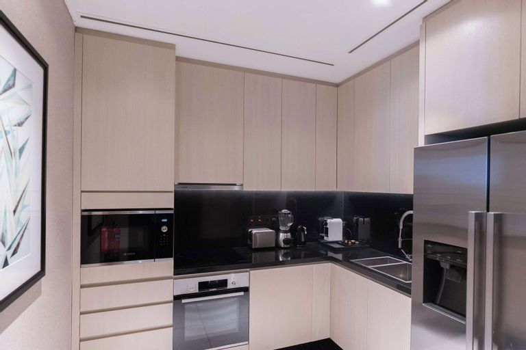 Dining Room 10