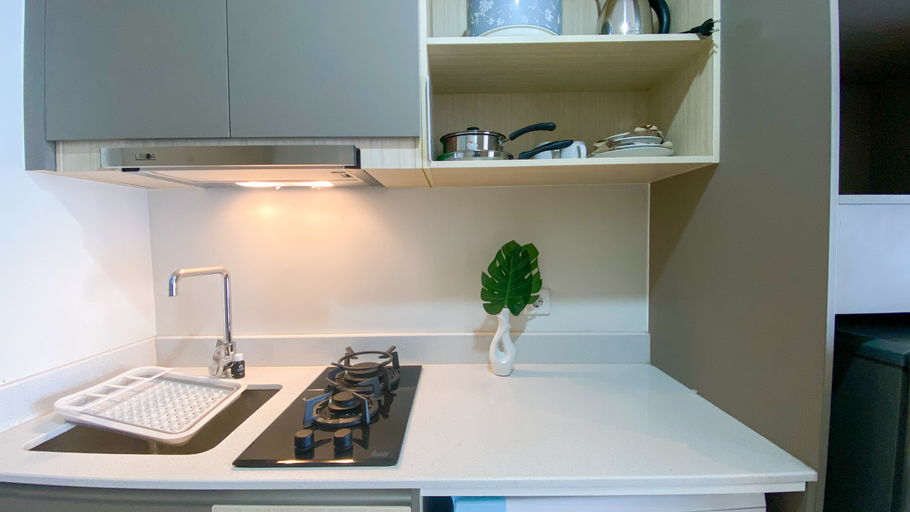 Others 3, Good and Modern Look Studio at Gold Coast Apartment By Travelio, Jakarta Utara