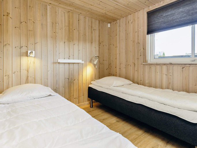 Bedroom 3, 5 Star Holiday Home in Lokken, Hjørring