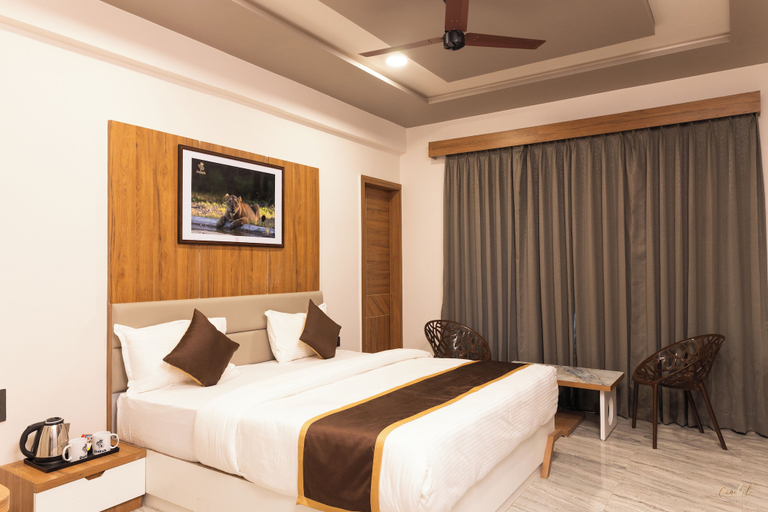 Bedroom 2, Daksh Eden Greenz -A Luxury Resort, Junagadh