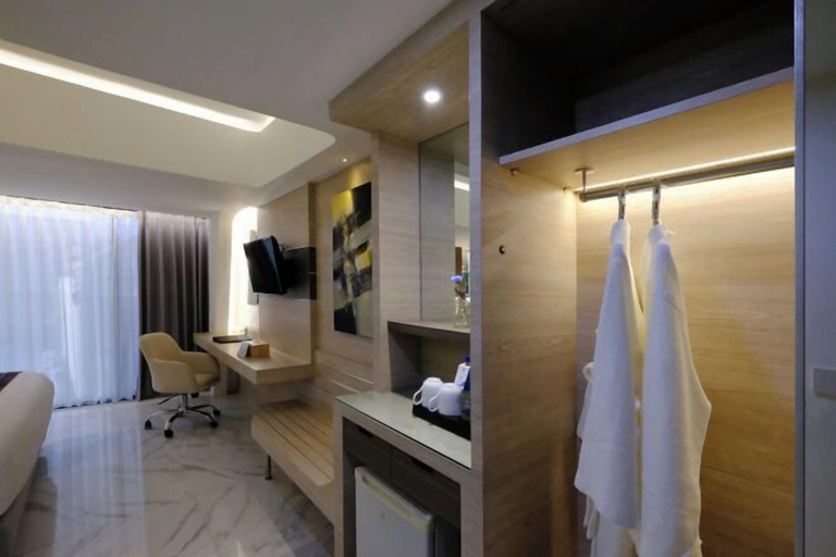 Bathroom 20
