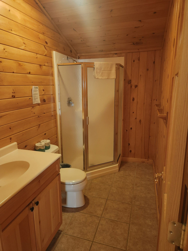 Bathroom 3, Timber Trail Lodge, Lake