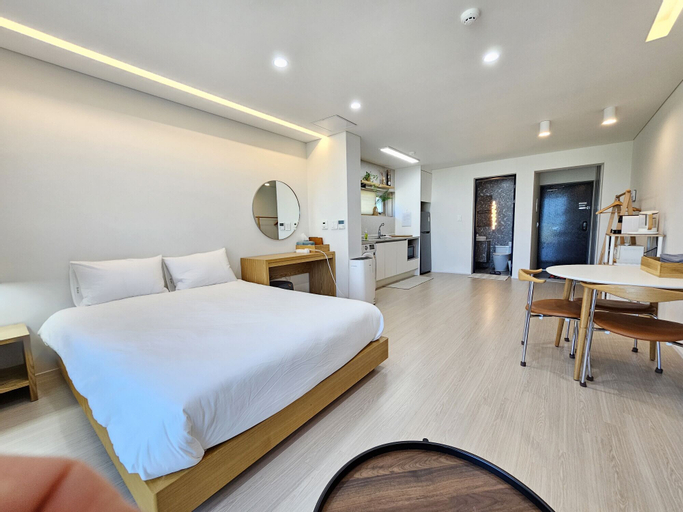 Bedroom 14