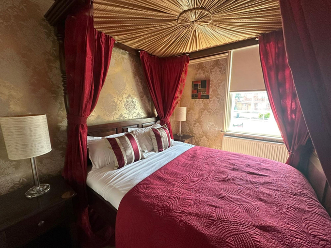 Bedroom 2, The Old Orleton Inn, Telford and Wrekin