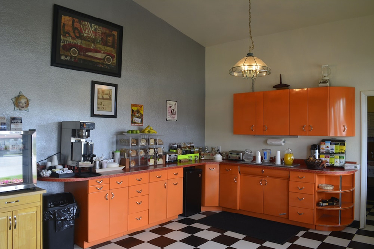 Food & Drinks 5, Retro Inn At Mesa Verde, Montezuma