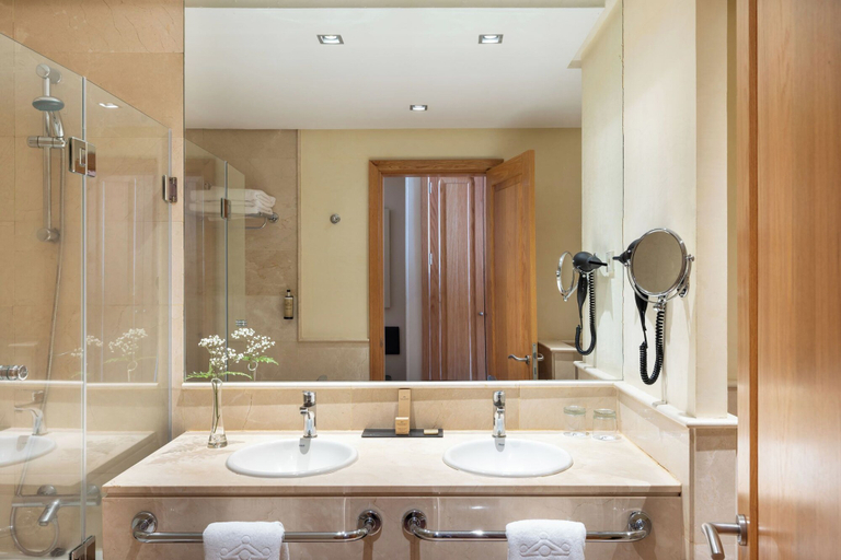 Bathroom 5, Parador de Cruz de Tejeda, Las Palmas