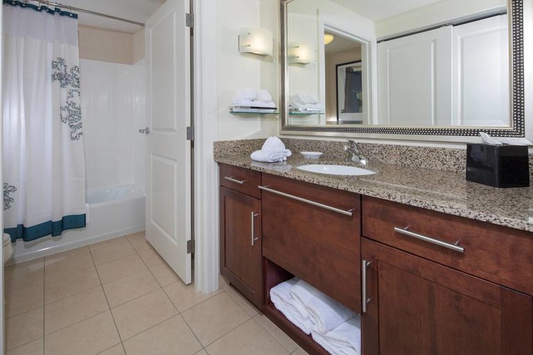 Bathroom, Residence Inn Marriott Dover, Kent