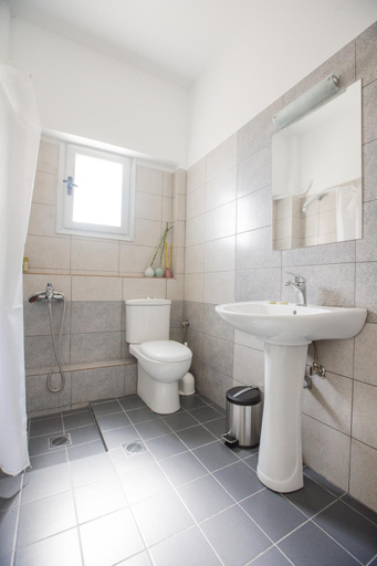Bathroom, Olympos Hotel, Central Macedonia