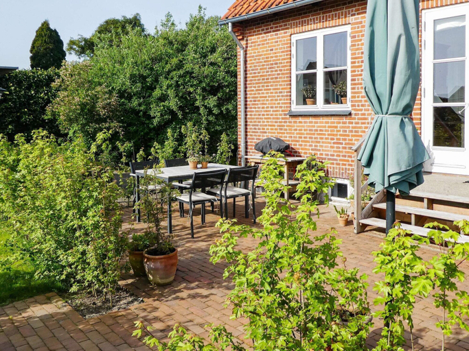 Dining 4, 4 Person Holiday Home in Faaborg, Faaborg-Midtfyn